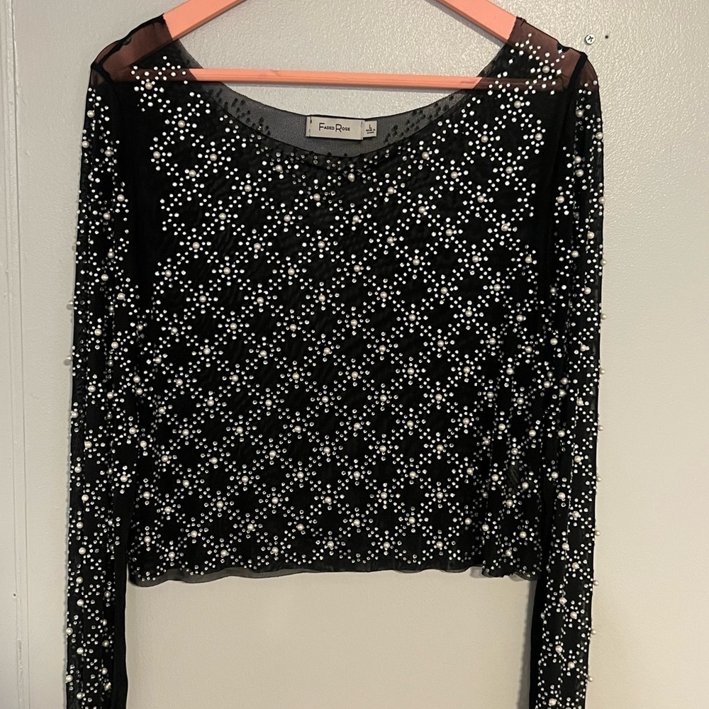 Elegant Free Rose Black and White Beaded Blouse